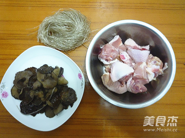 Stewed Chicken with Pine Mushroom recipe