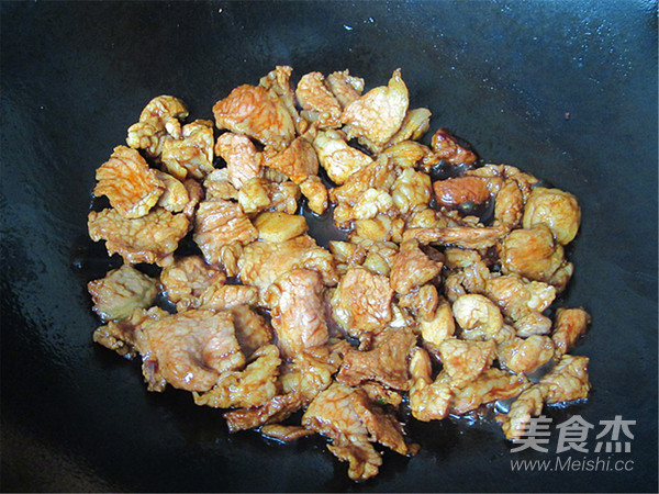 Braised Pork with Dried Bamboo Shoots recipe