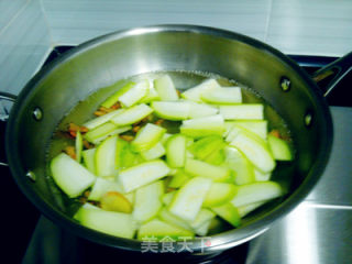 Green Peas and Zucchini Soup recipe