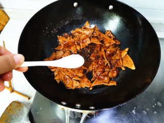 Stir-fried Pork Liver with Lettuce recipe