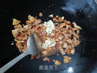 Stir-fried Pork with Green Pepper and Salted Egg recipe