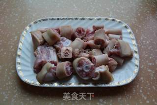 Braised Pork Tail with Chestnuts recipe