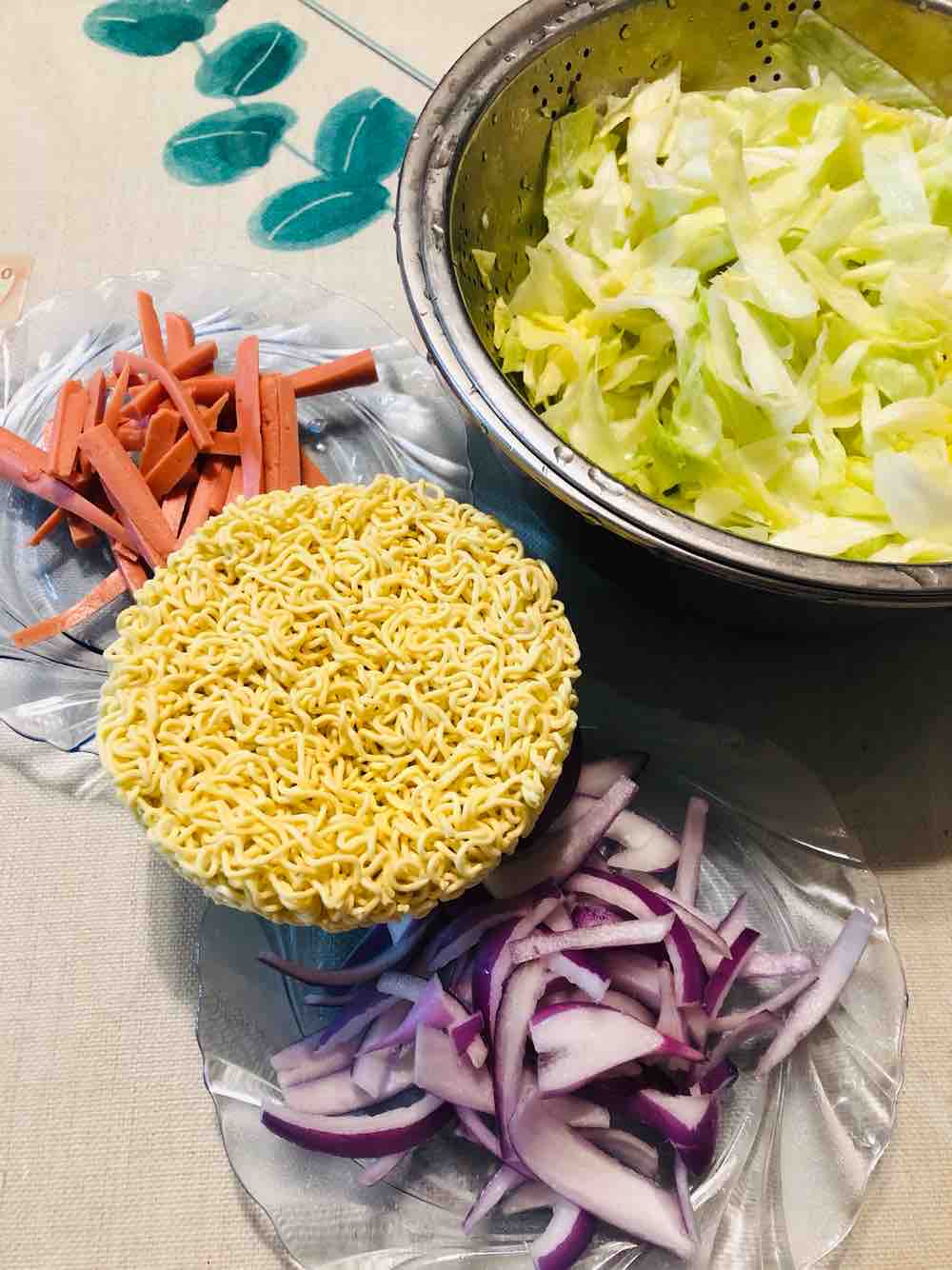 Fried Instant Noodles recipe