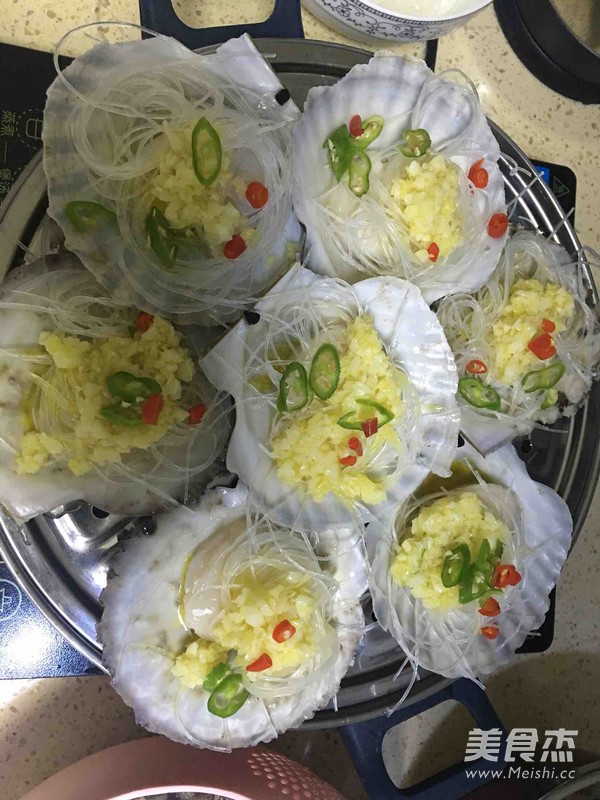 Steamed Scallops with Garlic Vermicelli recipe