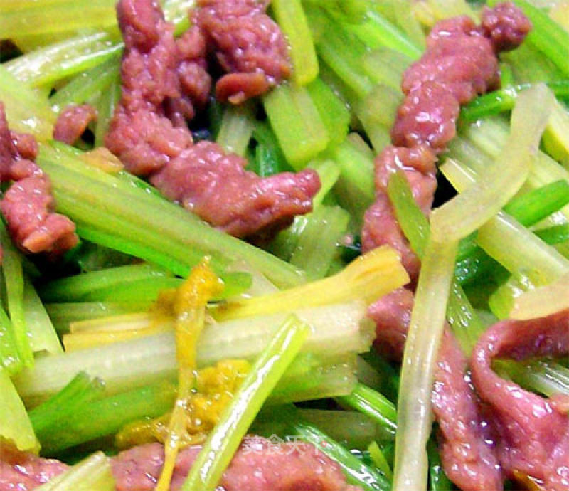 Stir-fried Celery with Beef in Oyster Sauce recipe