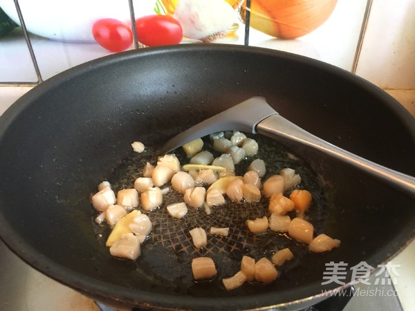 Scallops and Winter Melon Soup recipe