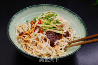 Sesame Oil Shredded Chicken Breast recipe
