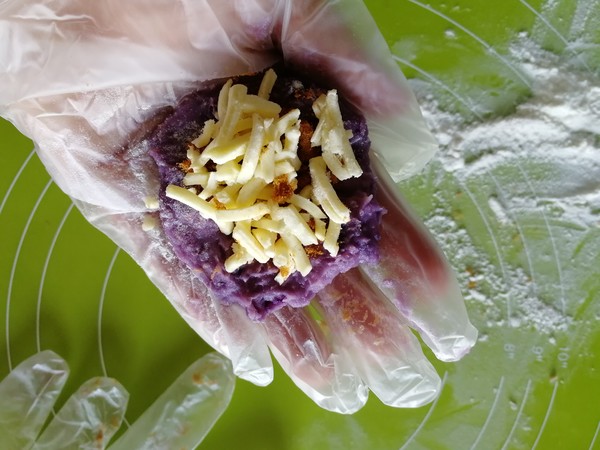 Purple Potato and Taro Mashed Bread recipe