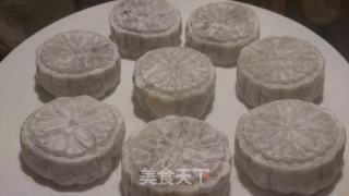 Snowy Mooncakes with Rose Bean Paste recipe