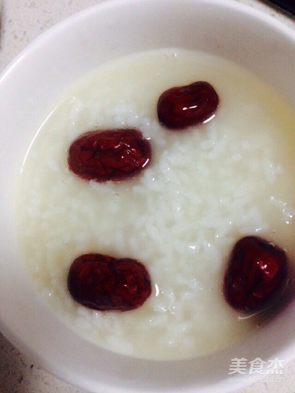 Red Dates and Brown Sugar Rice Porridge recipe