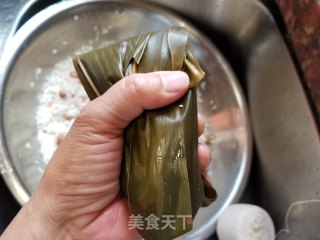 Cantonese Style Egg Yolk and Mushroom Meat Dumplings recipe