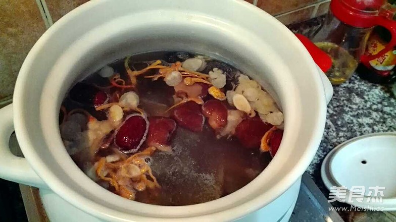 Cordyceps Flower American Ginseng Black Chicken Soup recipe