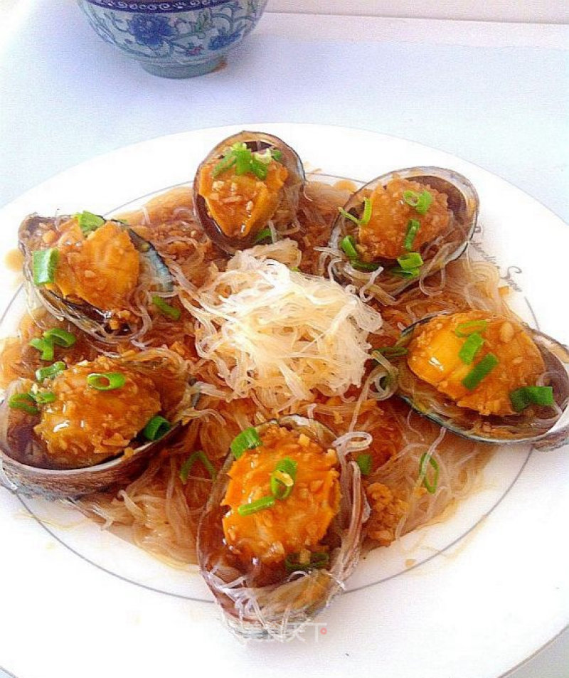 Steamed Abalone with Garlic recipe