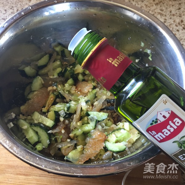 Bawang Supermarket | Jellyfish Mixed with Cucumber recipe