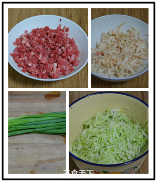 Beef and Cucumber Buns recipe