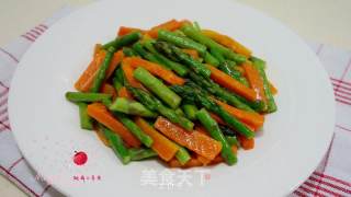 Stir-fried Pumpkin and Asparagus recipe