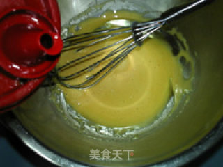 Transparent Skin Lotus Paste and Egg Yolk Mooncakes recipe