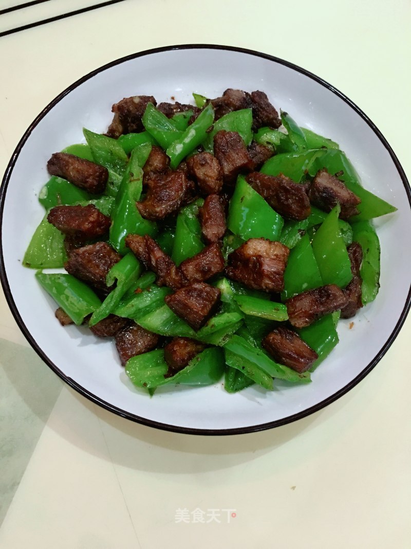 Stir-fried Braised Beef Brisket with Hot Peppers recipe
