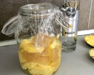 Pineapple Wine/vodka 40° Waiting for Maturation (fastest 1 Month) recipe