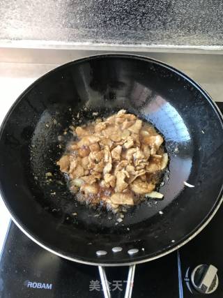 Stir-fried Pork with Winter Bamboo Shoots recipe