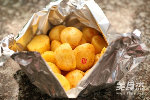 New Orleans Herb Roasted Baby Potatoes recipe