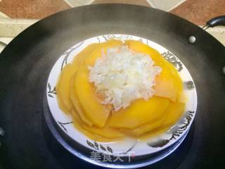 #吉祥年菜#golden and Silver Full House Fumancang~steamed White Fungus with Coconut Fragrant Pumpkin recipe