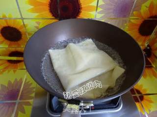 Spicy Scallop and Bean Curd Roll recipe
