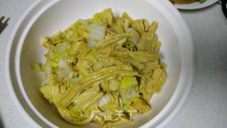 Cabbage Stewed Yuba recipe