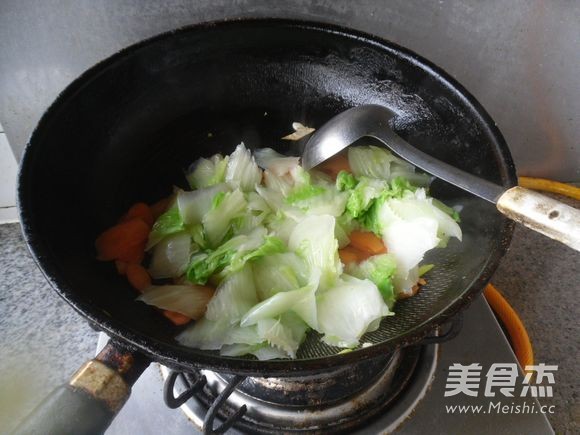 Braised Chinese Cabbage with Meat Sausage recipe