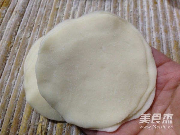 Dumpling Skin Version Leek Box recipe