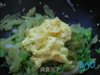 Bitter Gourd Scrambled Eggs recipe