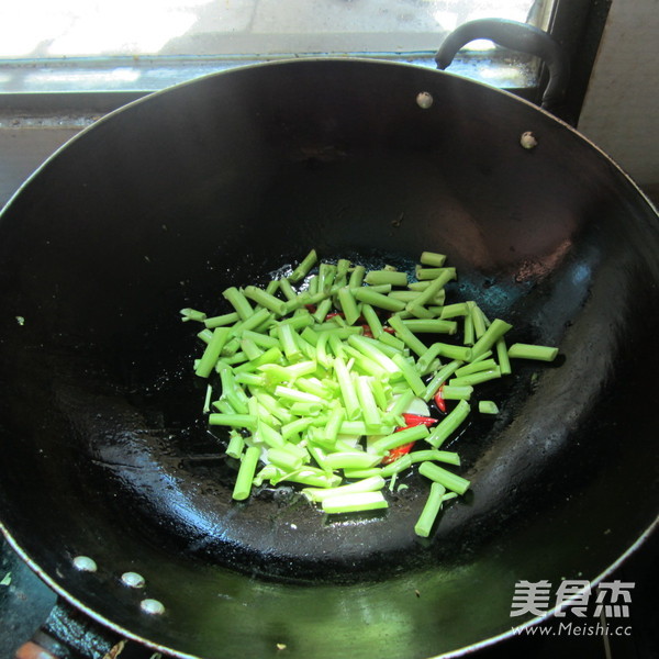 Hot Pepper Cabbage Stem recipe