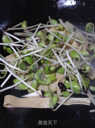 Thousands of Black Bean Sprouts recipe