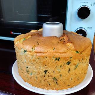 Chrysanthemum Sesame Chiffon Cake recipe