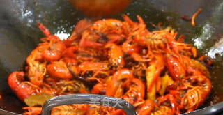 Teach You to Make Spicy Crayfish that Make Your Mouth Water recipe