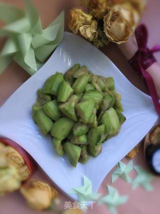 Vegetarian Fried Loofah recipe