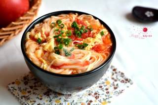 Tomato and Egg Hot Noodle Soup recipe