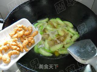 Twisted Loofah Vermicelli Soup recipe