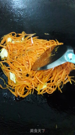 Scrambled Eggs with Carrots recipe