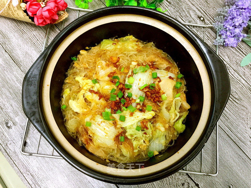 Cabbage Vermicelli in Clay Pot