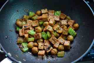 Tofu with Chestnuts recipe