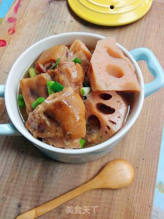 #trust之美# Braised Pig's Feet with Lotus Root recipe