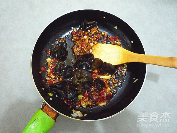 Fish-flavored Pork Liver recipe