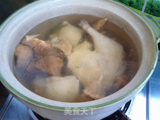 Duck with Hericium and Mushroom recipe