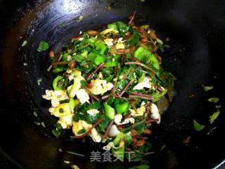 Eggs with Chili Sauce recipe