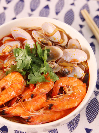 Seafood Snail Noodles recipe