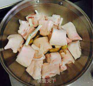 Braised Pork Trotters recipe