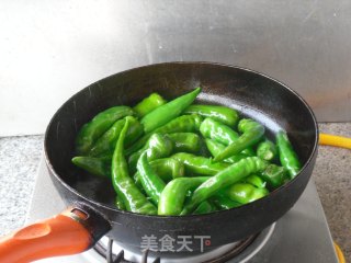 Hot Peppers Cooked in Vinegar recipe