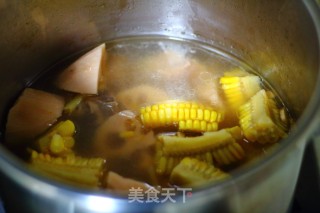 Lotus Root Ribs and Corn Soup recipe