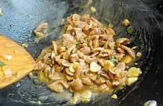 Stir-fried Chicken Gizzards with Garlic recipe